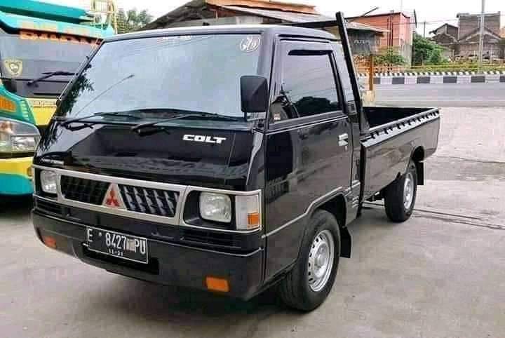 Second Hand 2015 Mitsubishi L300 Second Hand 2015 Mitsubishi L300