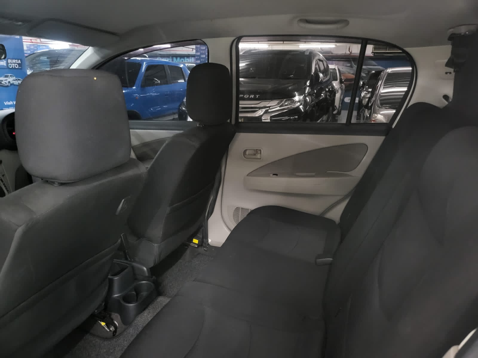 2012 Daihatsu Sirion 2012 Daihatsu Sirion