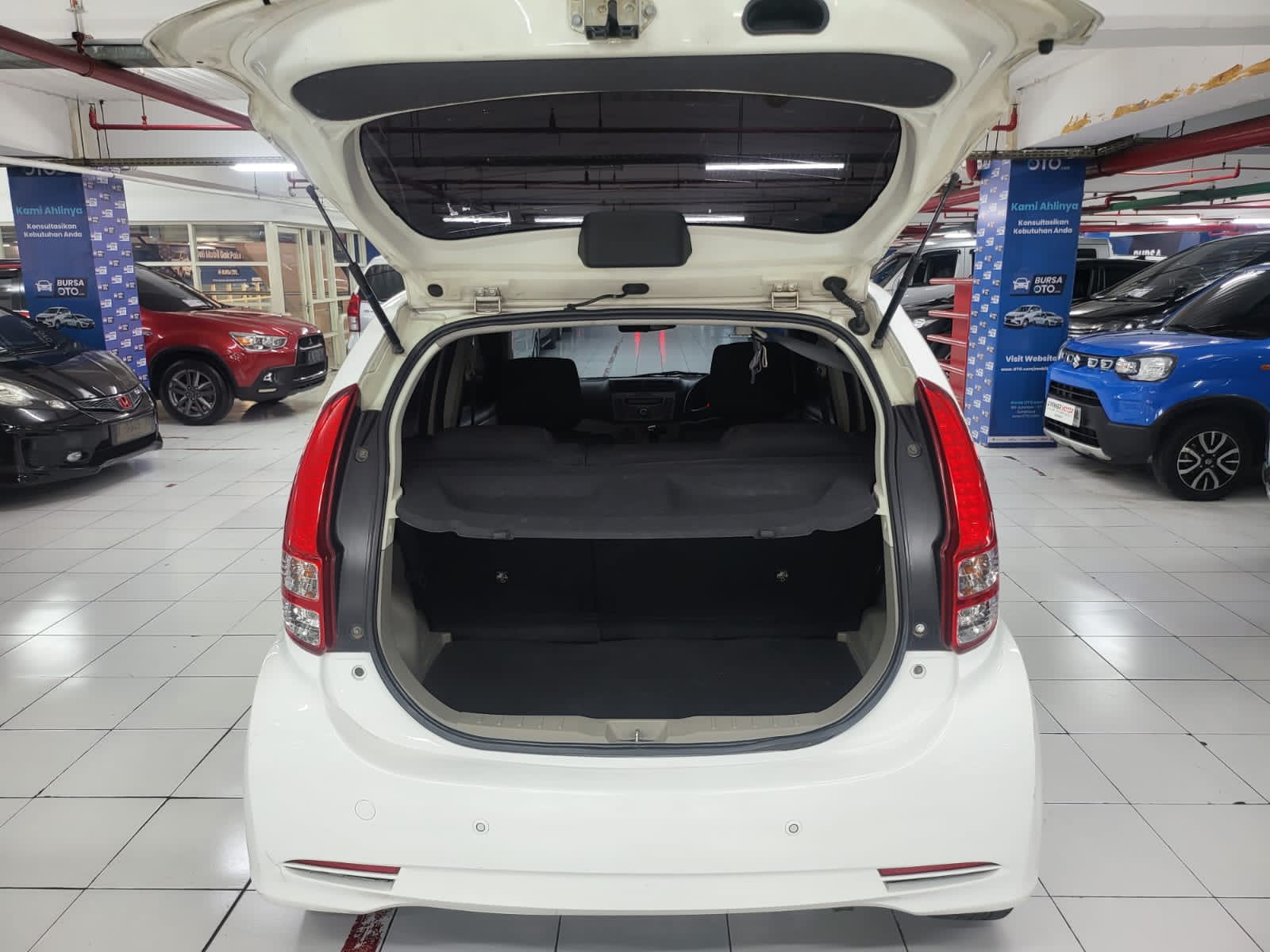 2012 Daihatsu Sirion 2012 Daihatsu Sirion