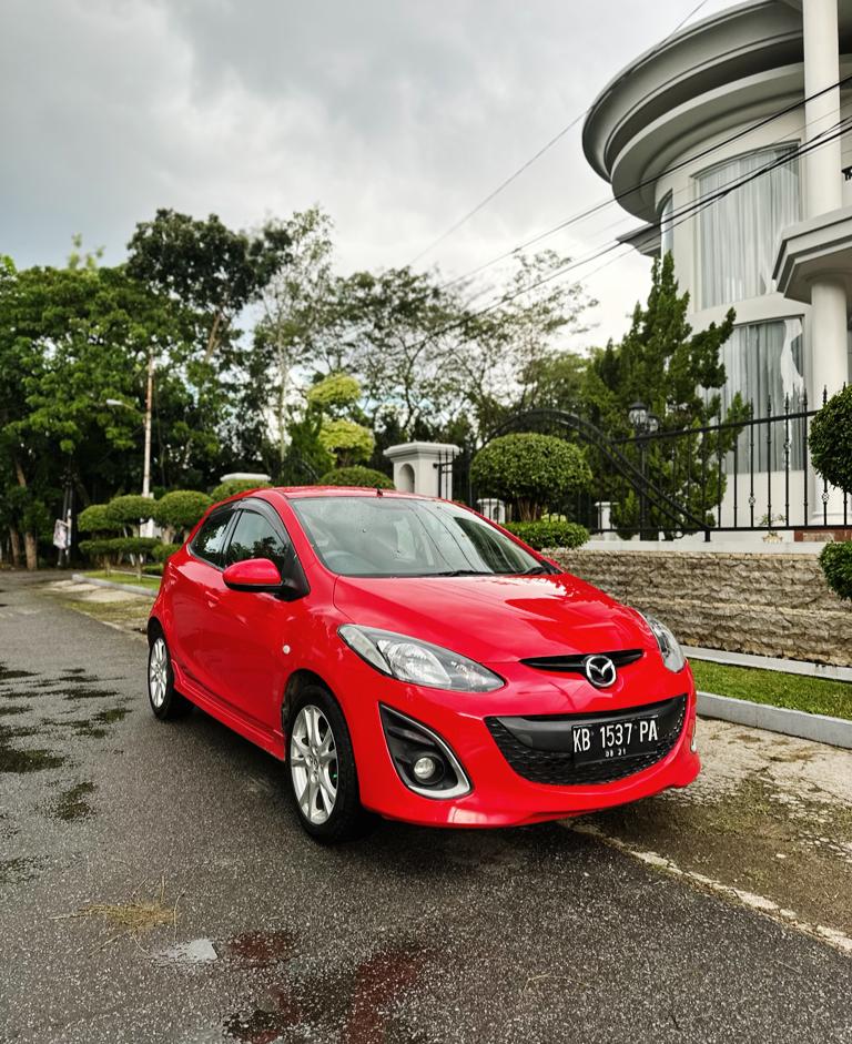 2011 Mazda 2 Hatchback Bekas 2011 Mazda 2 Hatchback Bekas