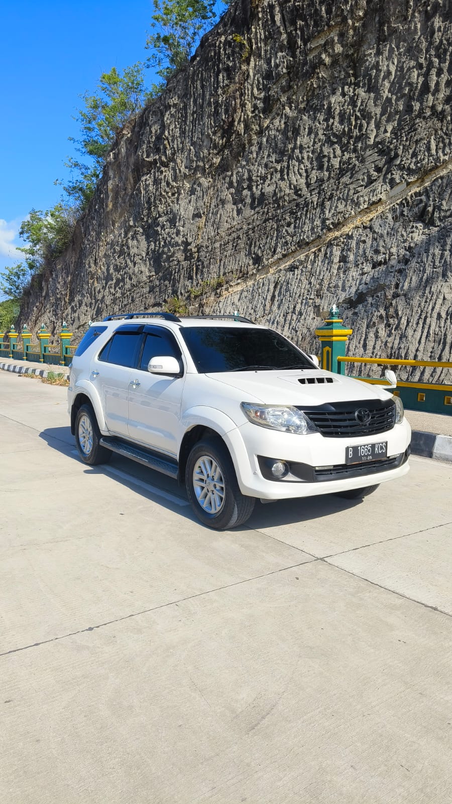 Second Hand 2013 Toyota Fortuner  2.5L G VNT TRD Diesel AT Second Hand 2013 Toyota Fortuner  2.5L G VNT TRD Diesel AT