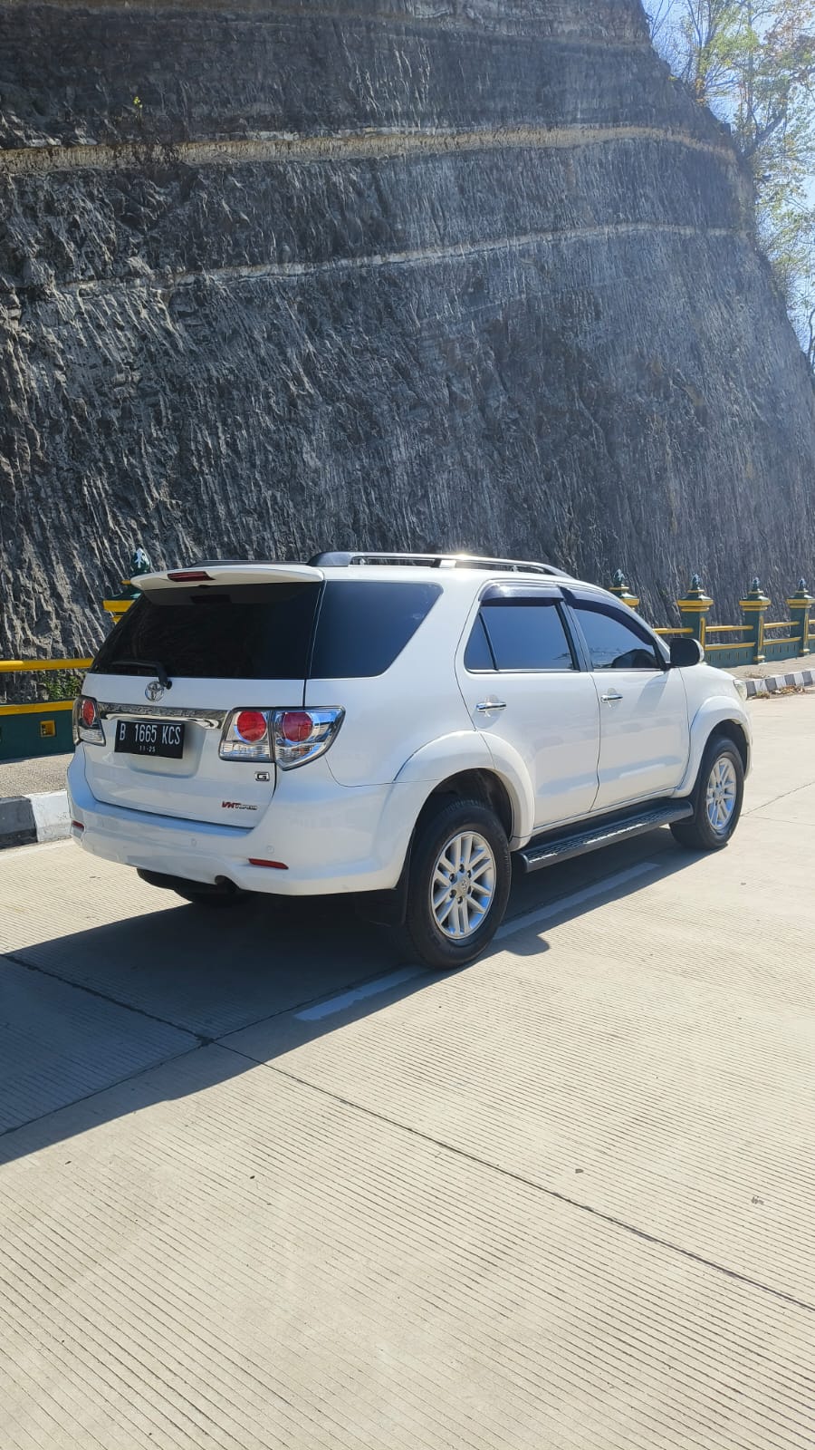 2013 Toyota Fortuner  2.5L G VNT TRD Diesel AT 2013 Toyota Fortuner  2.5L G VNT TRD Diesel AT