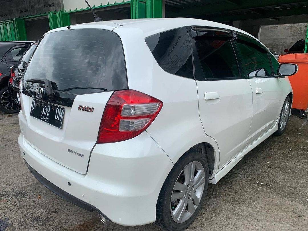 2010 Honda Jazz 2010 Honda Jazz
