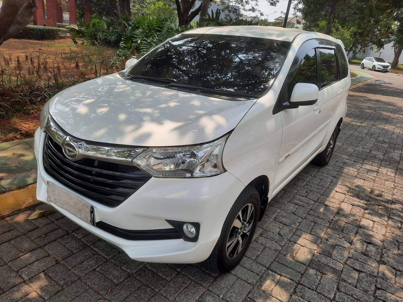 2016 Daihatsu Xenia Bekas 2016 Daihatsu Xenia Bekas