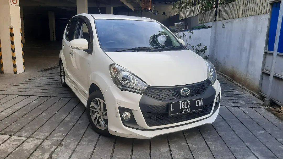 2015 Daihatsu Sirion 1.3L D AT 2015 Daihatsu Sirion 1.3L D AT