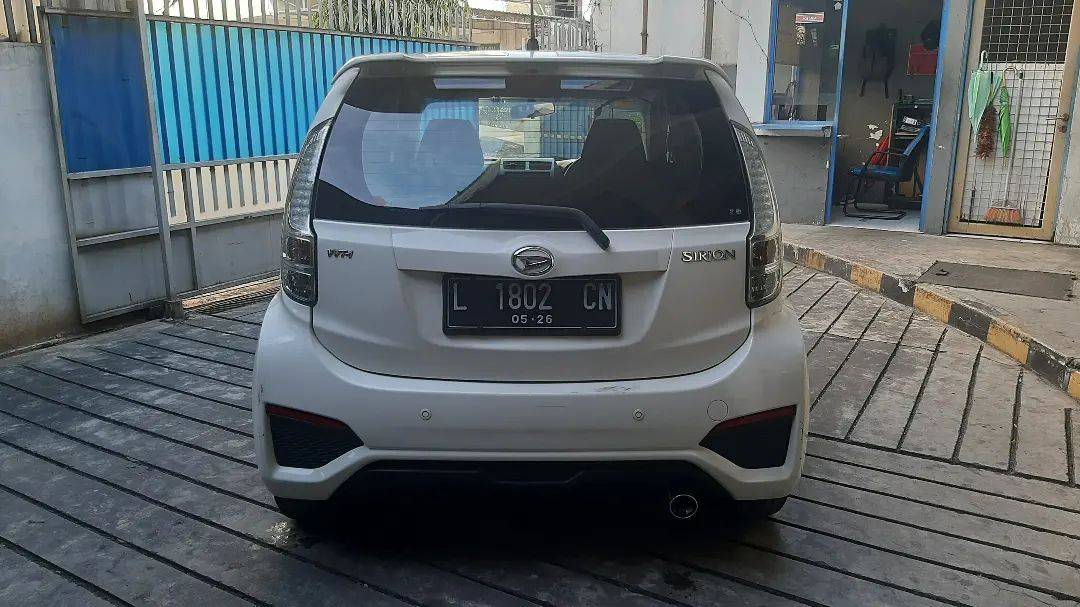 2015 Daihatsu Sirion 1.3L D AT 2015 Daihatsu Sirion 1.3L D AT