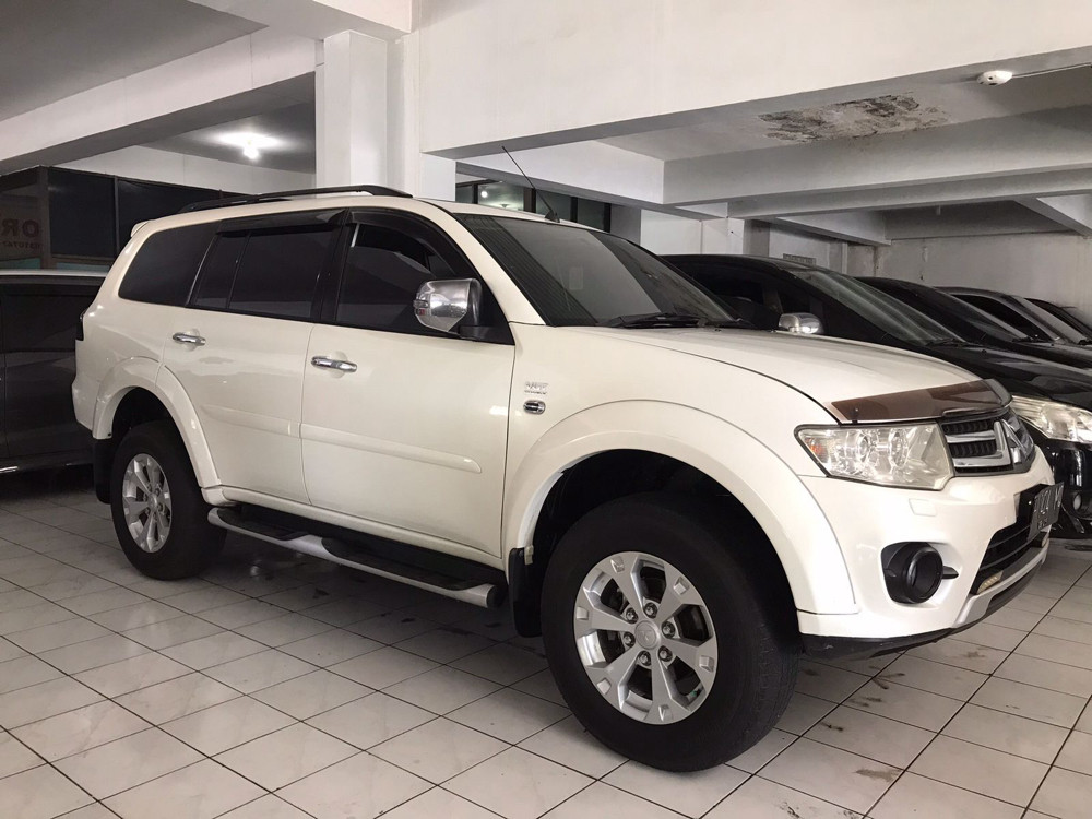 2015 Mitsubishi Pajero Sport 2015 Mitsubishi Pajero Sport