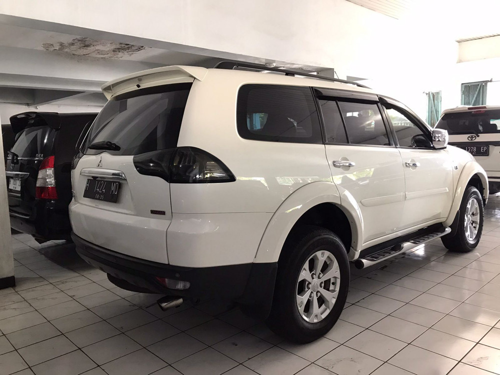 2015 Mitsubishi Pajero Sport 2015 Mitsubishi Pajero Sport