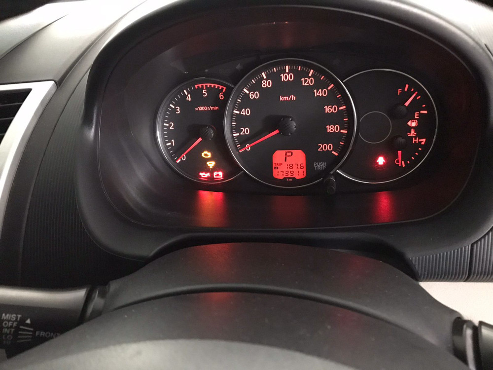 2015 Mitsubishi Pajero Sport 2015 Mitsubishi Pajero Sport