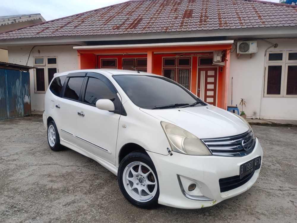 2012 Nissan Grand Livina