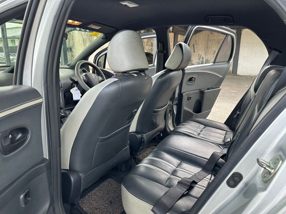 2010 Toyota Yaris 2010 Toyota Yaris