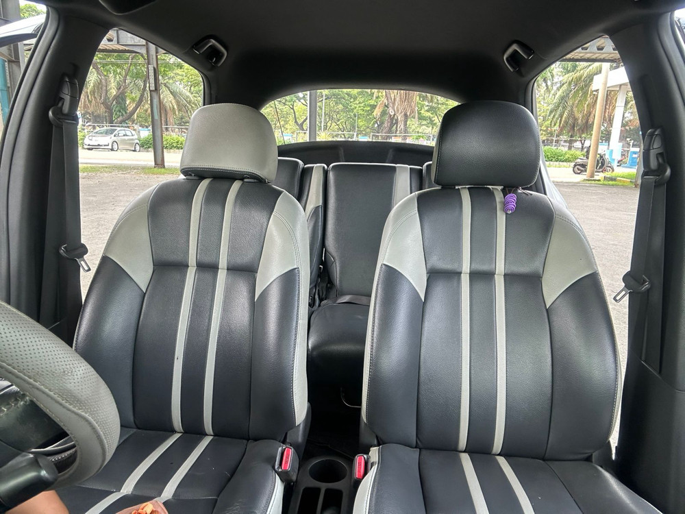 2010 Toyota Yaris 2010 Toyota Yaris