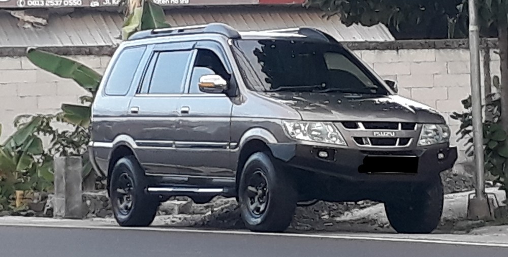 2007 Isuzu Panther