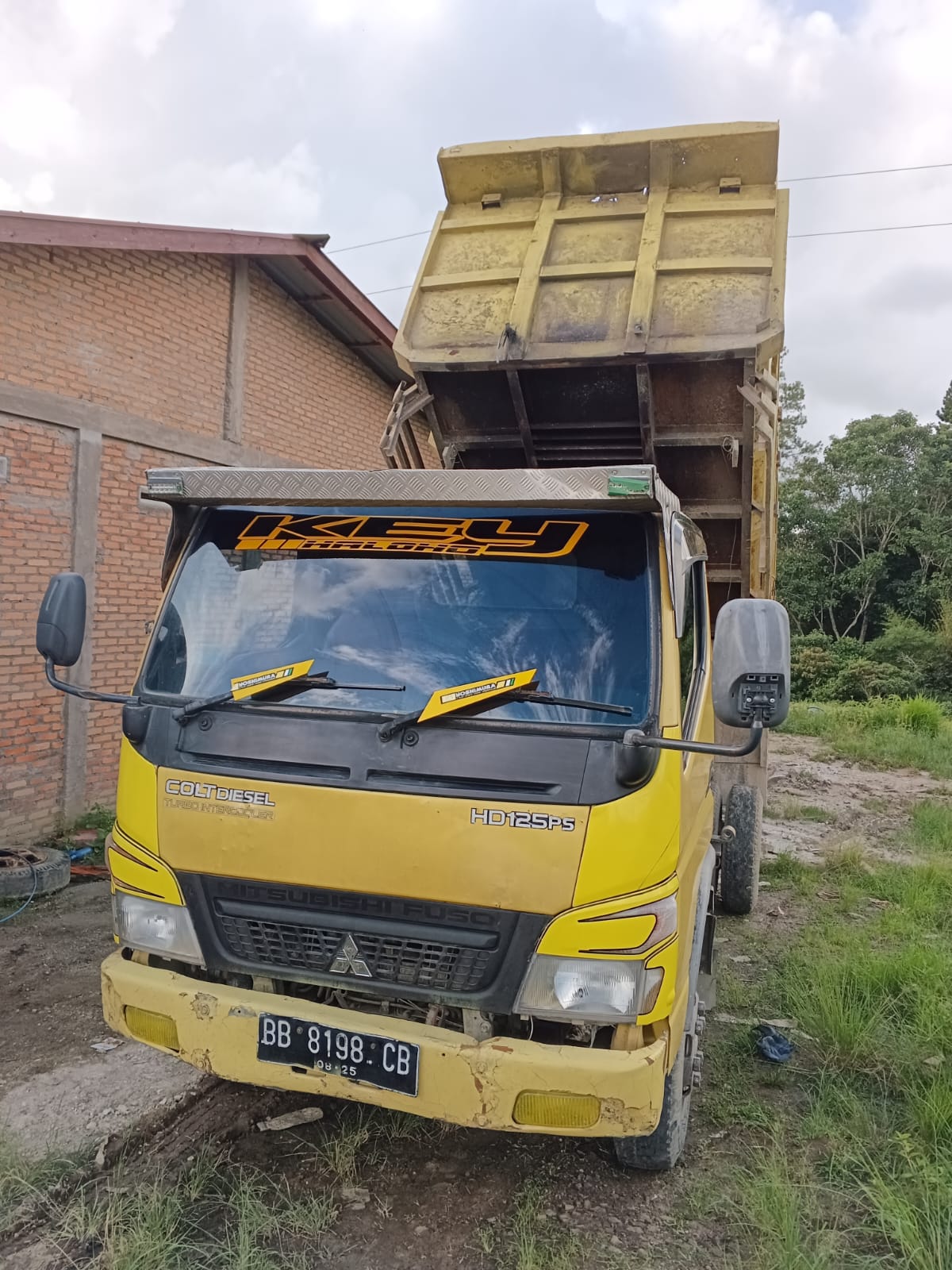 2011 Mitsubishi Colt L300 Bekas 2011 Mitsubishi Colt L300 Bekas