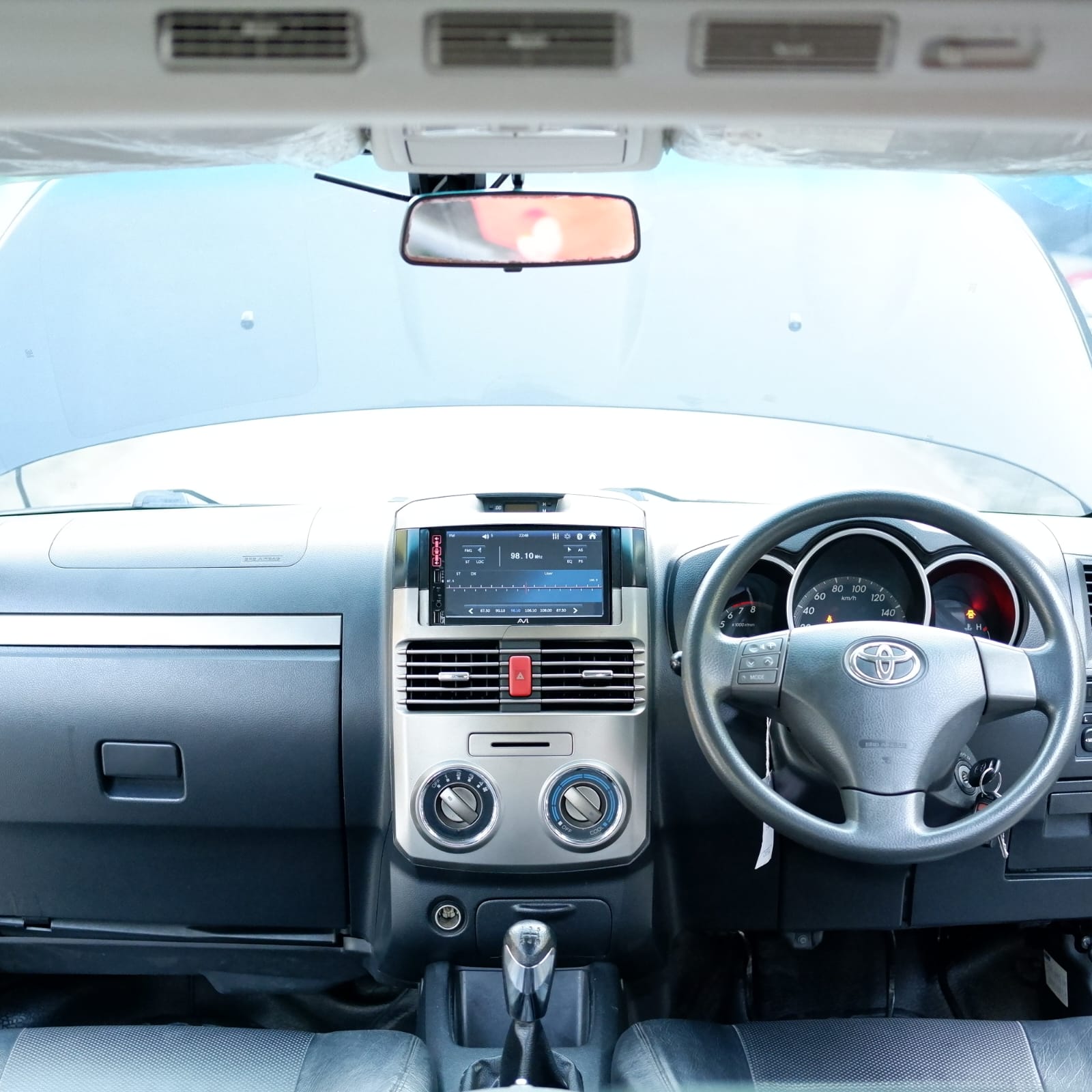 2013 Toyota Rush 2013 Toyota Rush