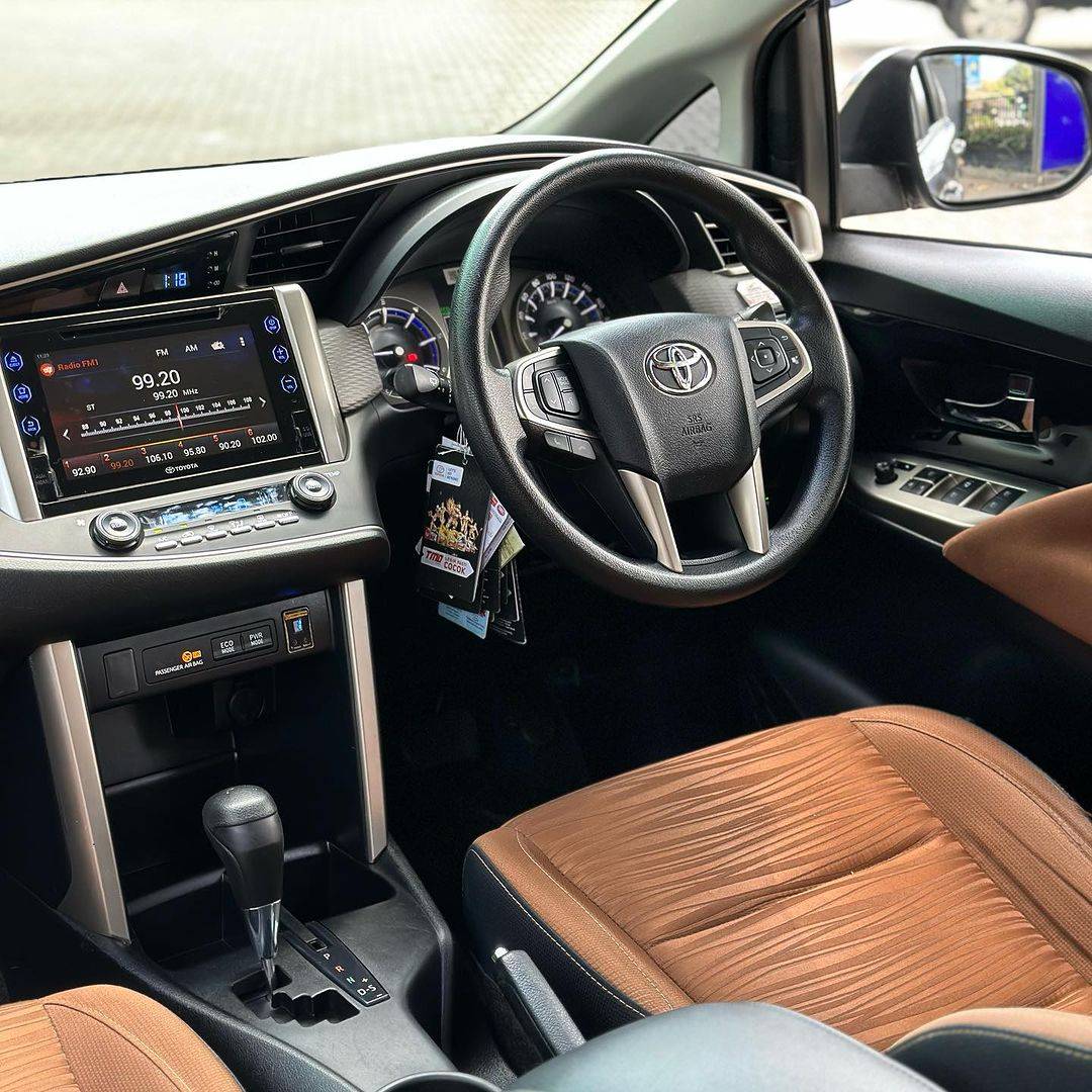 2016 Toyota Kijang Innova 2.7 V AT 2016 Toyota Kijang Innova 2.7 V AT