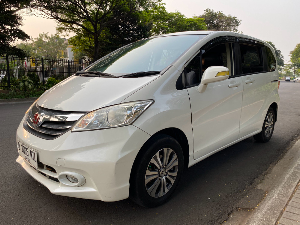 2013 Honda Freed 2013 Honda Freed
