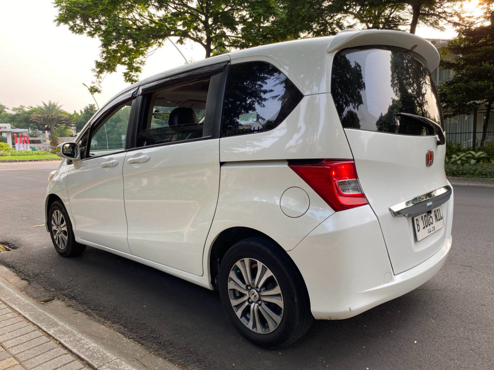 2013 Honda Freed 2013 Honda Freed