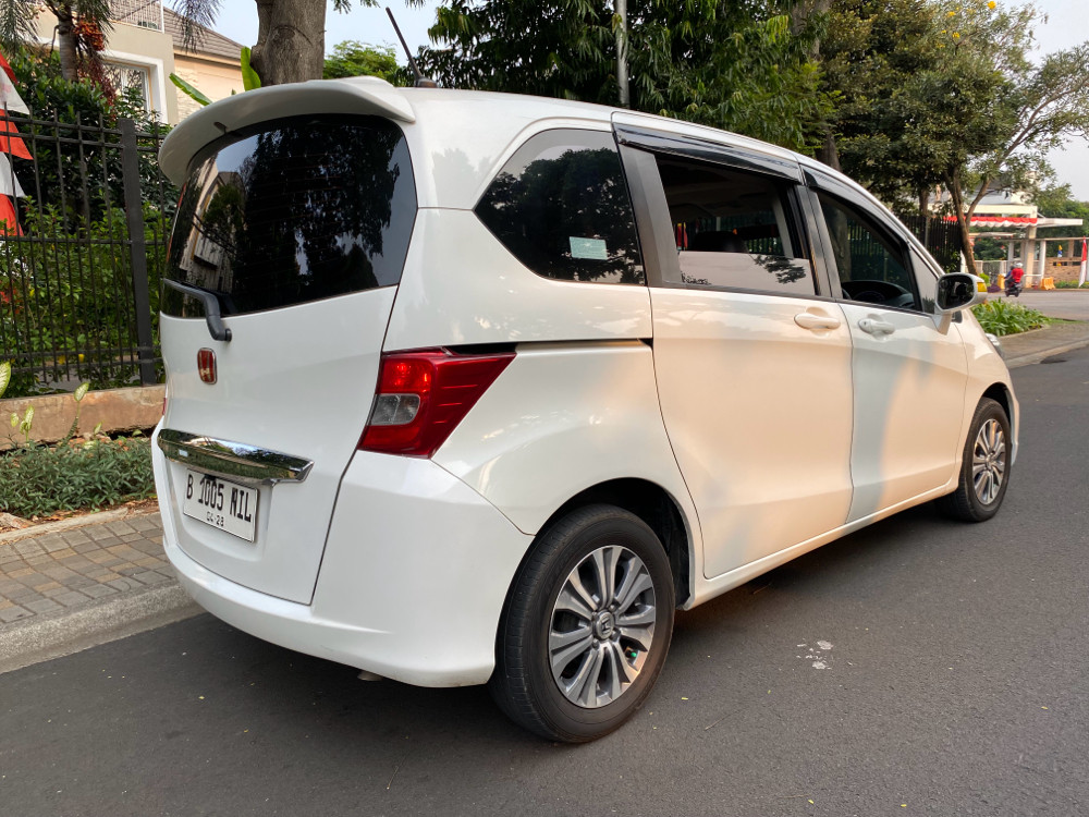 2013 Honda Freed 2013 Honda Freed