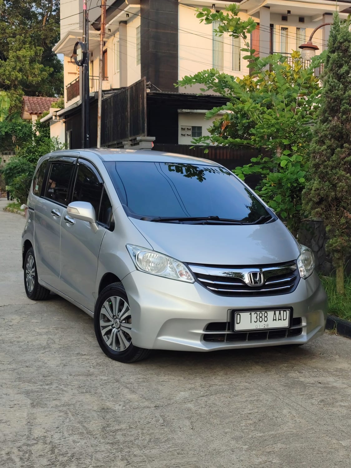 2012 Honda Freed 2012 Honda Freed