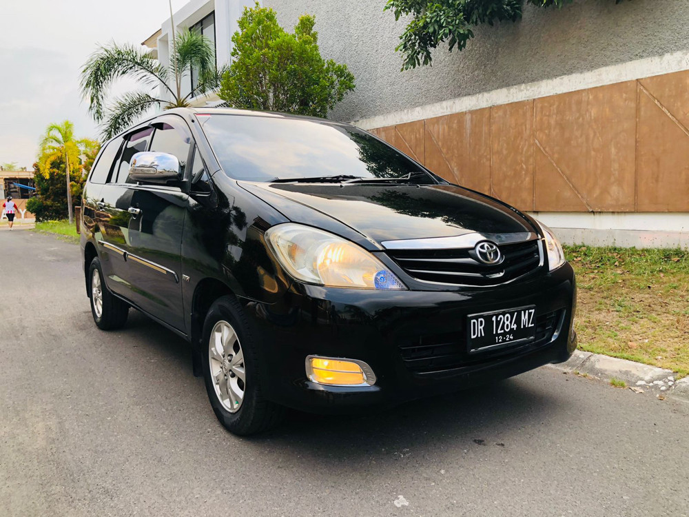 2011 Toyota Kijang Innova 2011 Toyota Kijang Innova