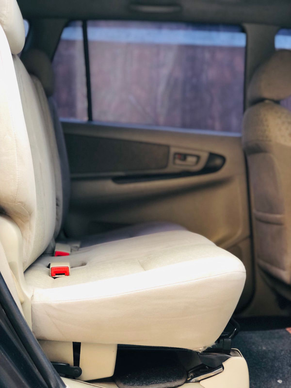 2011 Toyota Kijang Innova 2011 Toyota Kijang Innova