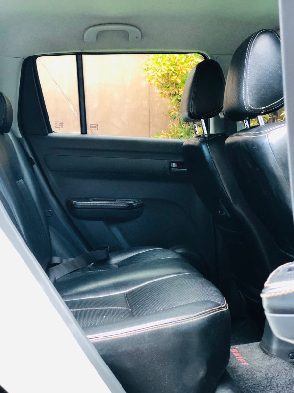 2011 Suzuki Swift 2011 Suzuki Swift