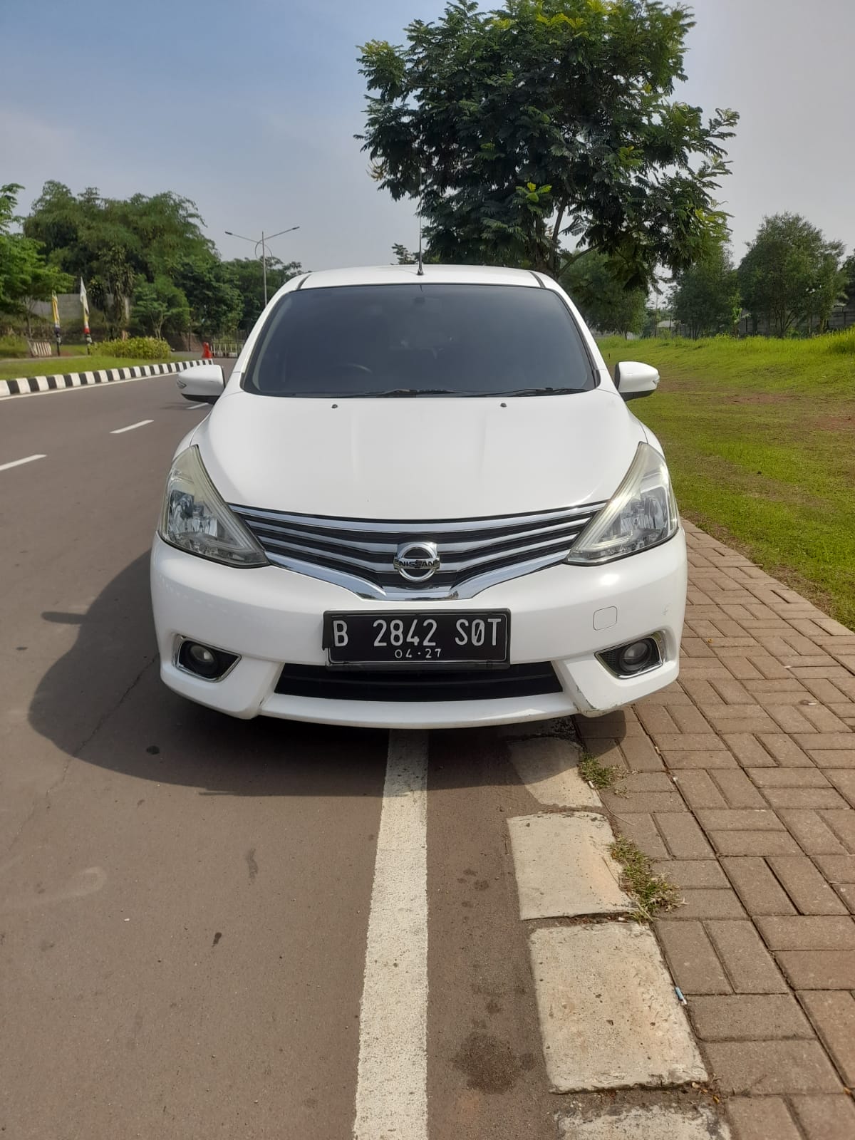 2017 Nissan Grand Livina Bekas 2017 Nissan Grand Livina Bekas