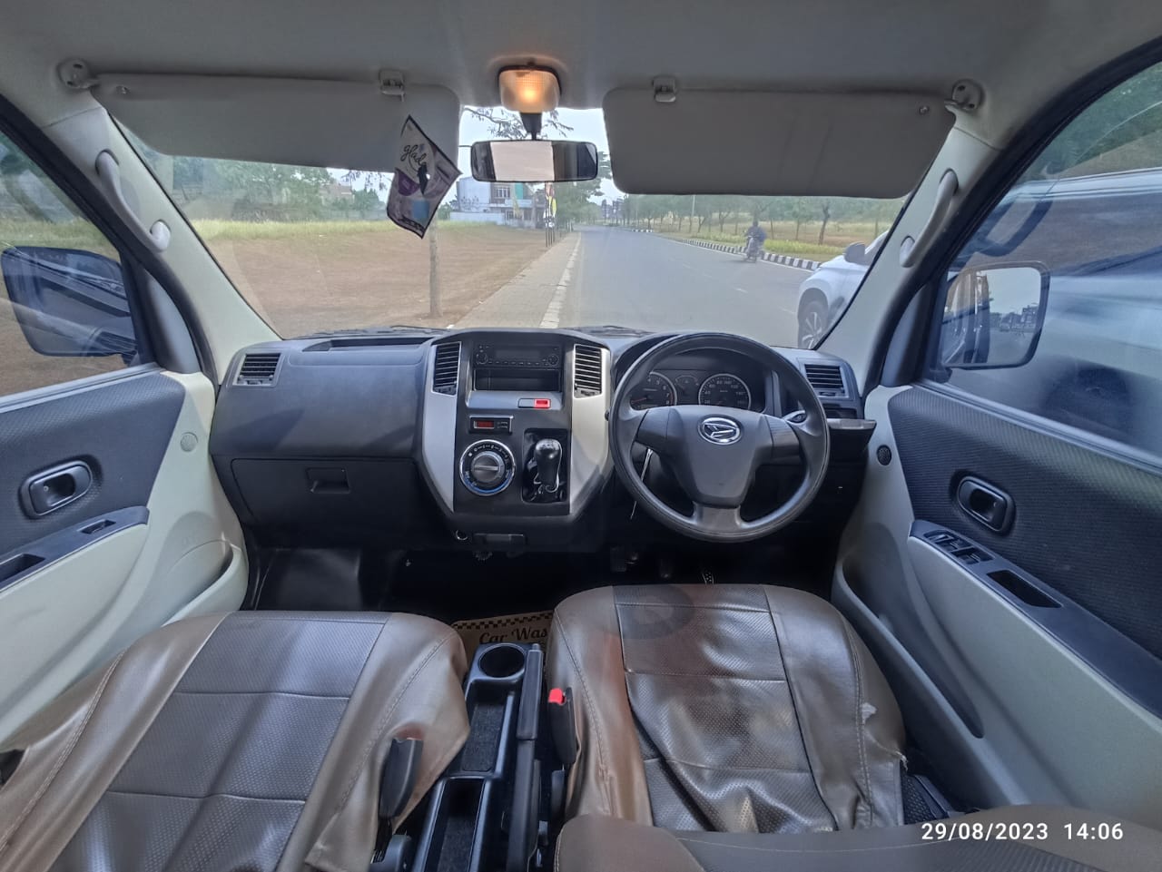 2017 Daihatsu Luxio 2017 Daihatsu Luxio