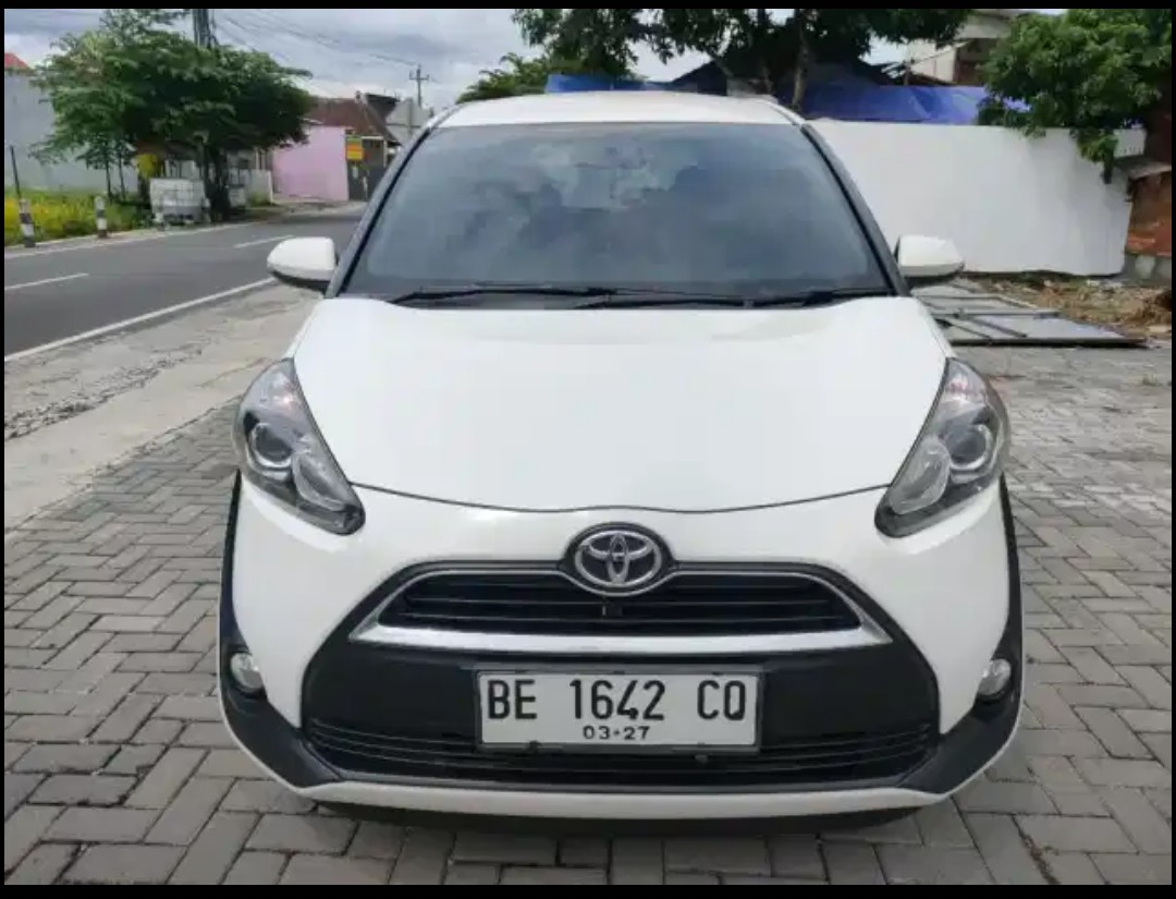 2017 Toyota Sienta G MT 2017 Toyota Sienta G MT