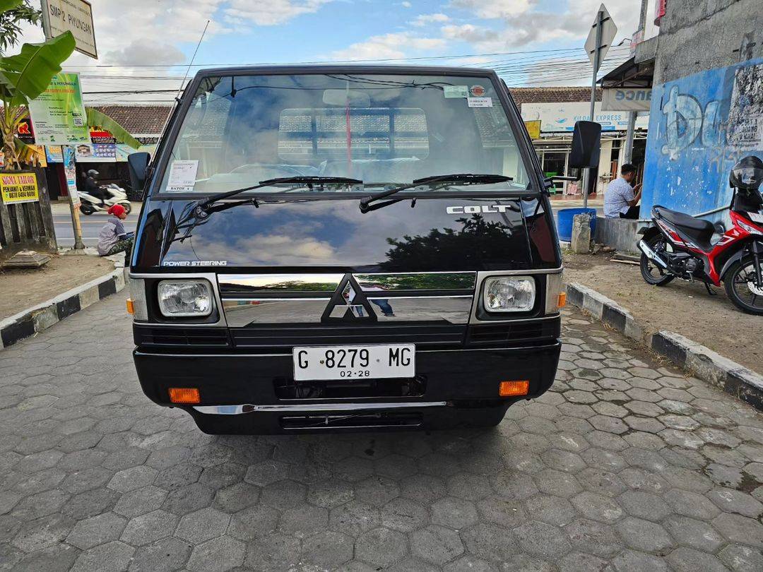 2023 Mitsubishi L300 Bekas 2023 Mitsubishi L300 Bekas