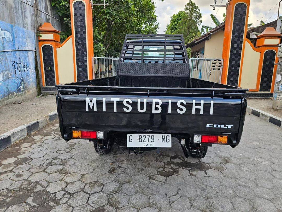 2023 Mitsubishi L300 2023 Mitsubishi L300