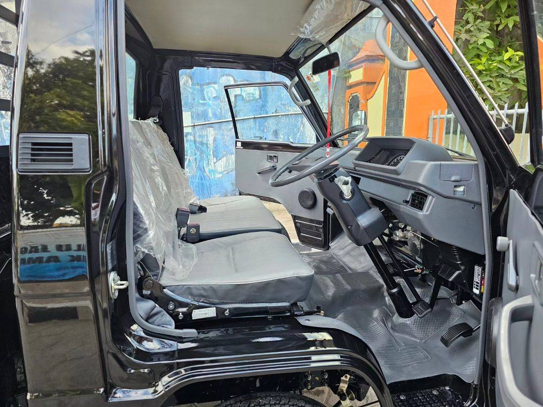 2023 Mitsubishi L300 2023 Mitsubishi L300