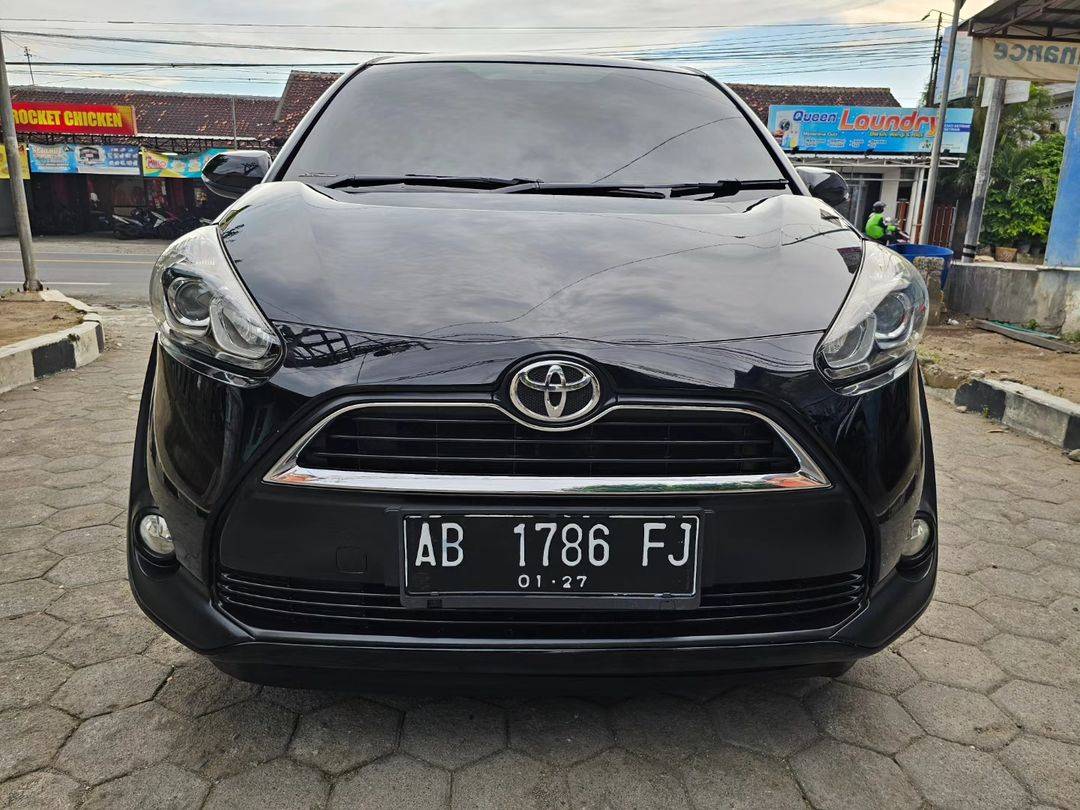 2017 Toyota Sienta Bekas 2017 Toyota Sienta Bekas