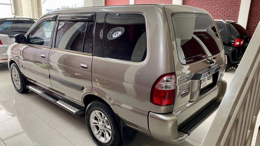 2013 Isuzu Panther 2013 Isuzu Panther