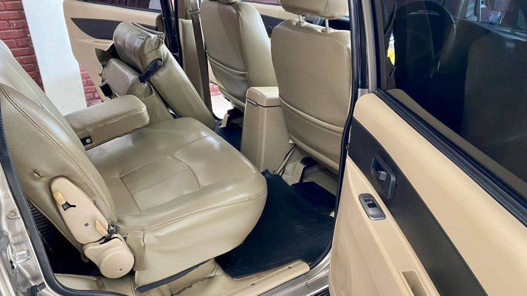 2013 Isuzu Panther 2013 Isuzu Panther