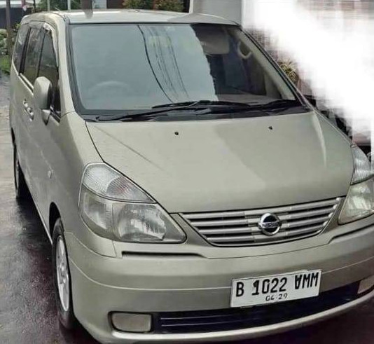 2005 Nissan Serena Bekas 2005 Nissan Serena Bekas