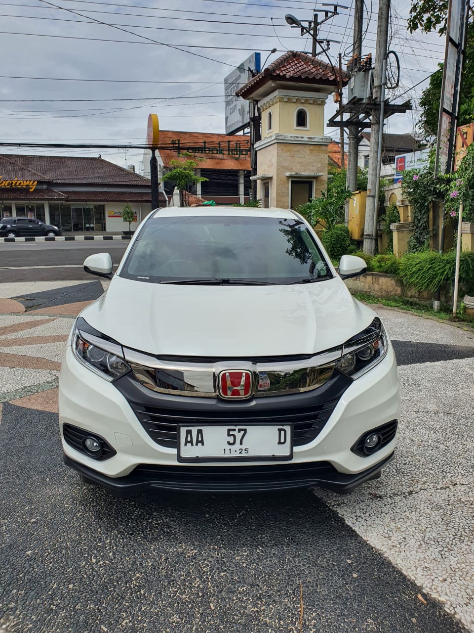 2020 Honda HRV  1.5L E CVT Bekas 2020 Honda HRV  1.5L E CVT Bekas