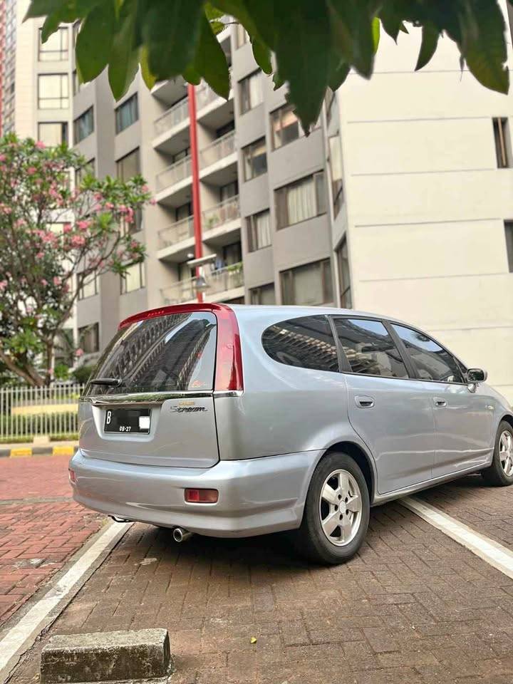 2002 Honda Stream 2002 Honda Stream