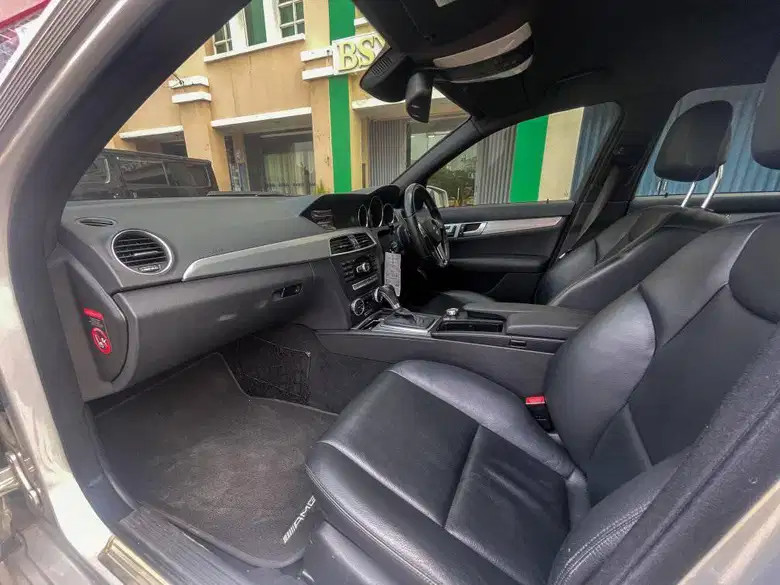 2012 Mercedes Benz C-Class  C 250 AMG AT 2012 Mercedes Benz C-Class  C 250 AMG AT