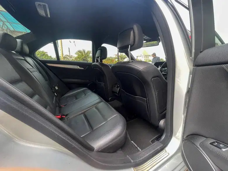 2012 Mercedes Benz C-Class  C 250 AMG AT 2012 Mercedes Benz C-Class  C 250 AMG AT