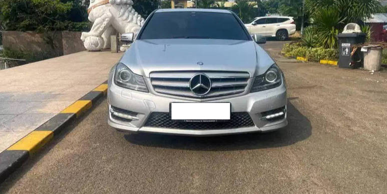 Second Hand 2012 Mercedes Benz C-Class Second Hand 2012 Mercedes Benz C-Class