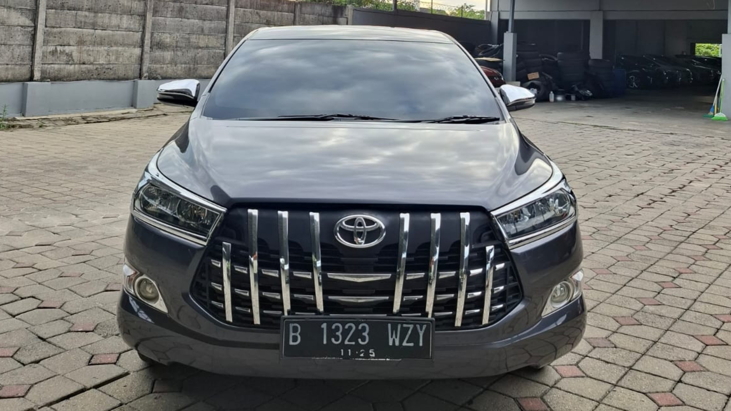 2020 Toyota Kijang Innova 2.5 G AT DIESEL Bekas 2020 Toyota Kijang Innova 2.5 G AT DIESEL Bekas