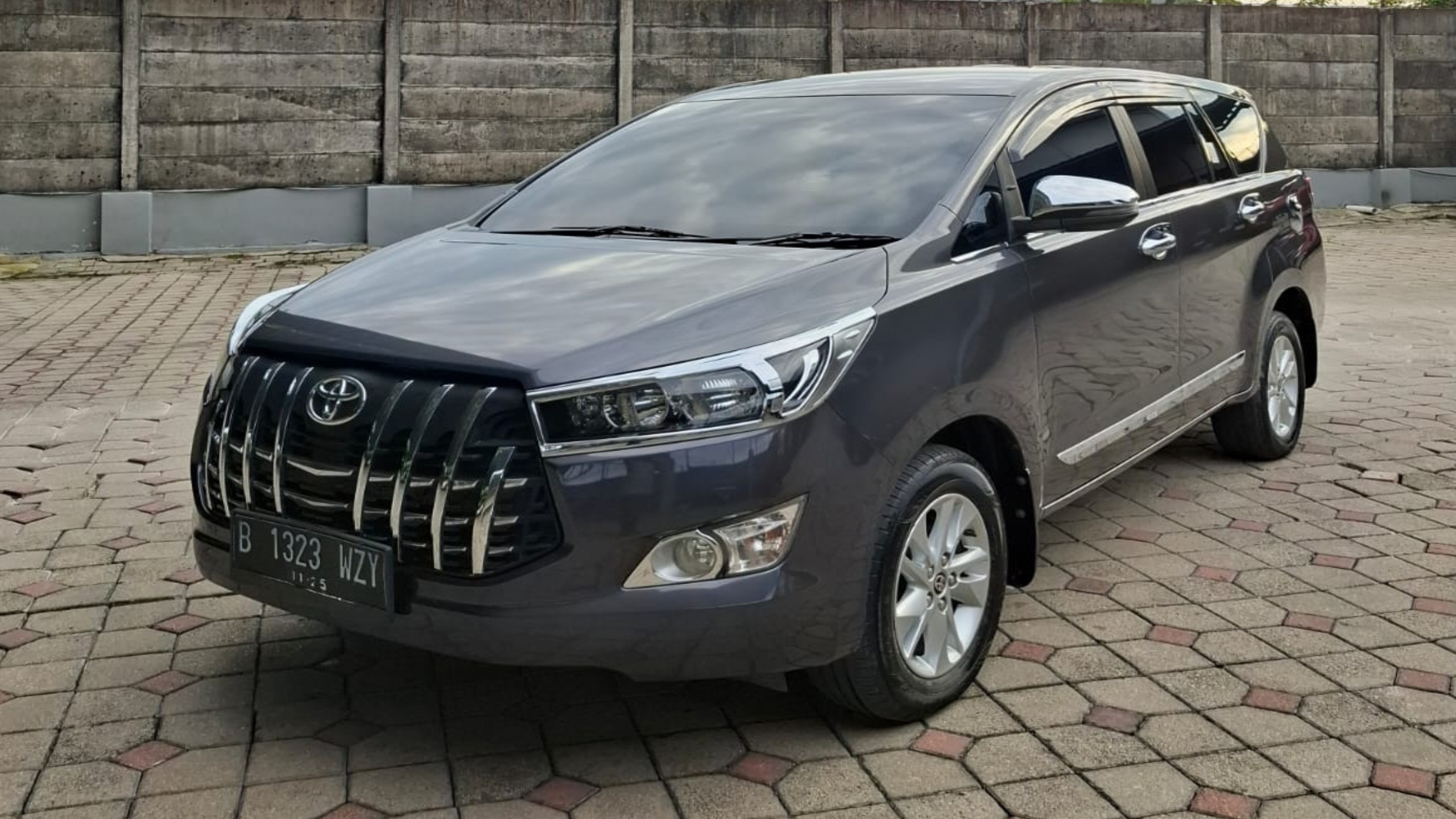 2020 Toyota Kijang Innova 2.5 G AT DIESEL 2020 Toyota Kijang Innova 2.5 G AT DIESEL