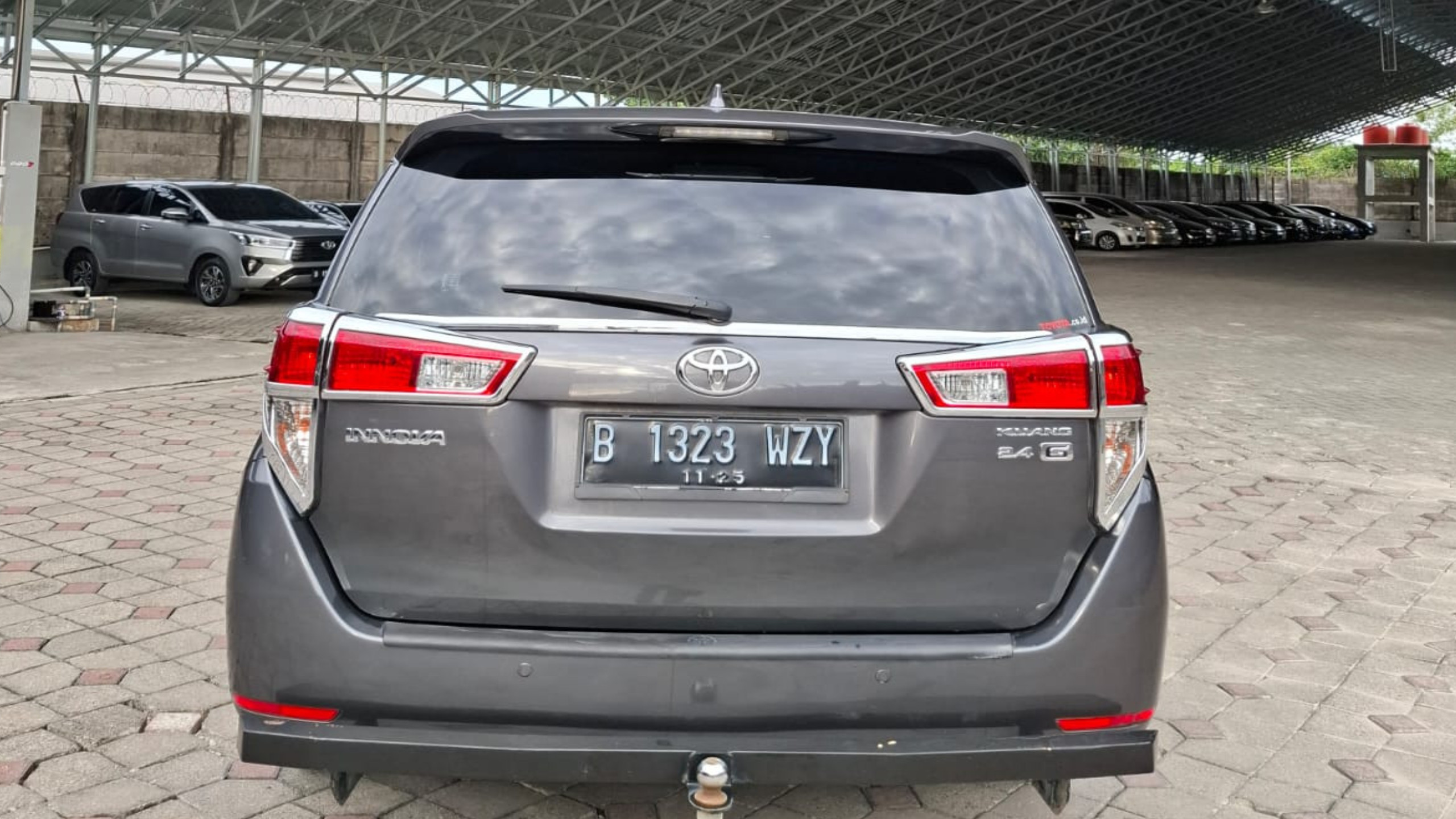 2020 Toyota Kijang Innova 2.5 G AT DIESEL 2020 Toyota Kijang Innova 2.5 G AT DIESEL