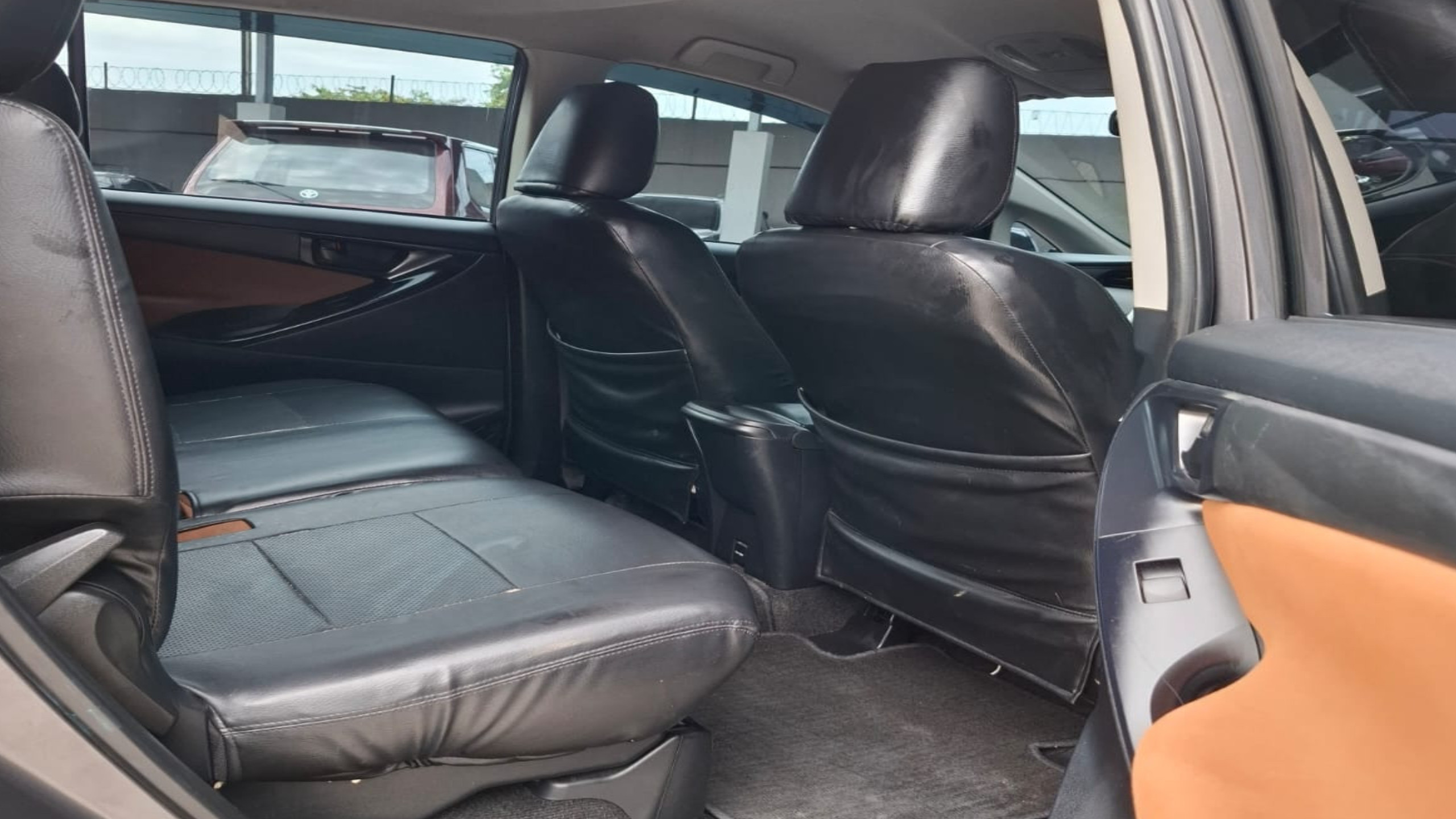 2020 Toyota Kijang Innova 2.5 G AT DIESEL 2020 Toyota Kijang Innova 2.5 G AT DIESEL