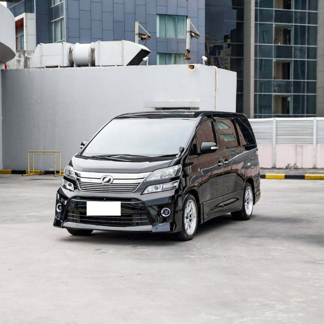 Second Hand 2012 Toyota Vellfire Second Hand 2012 Toyota Vellfire