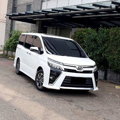 2018 Toyota Voxy