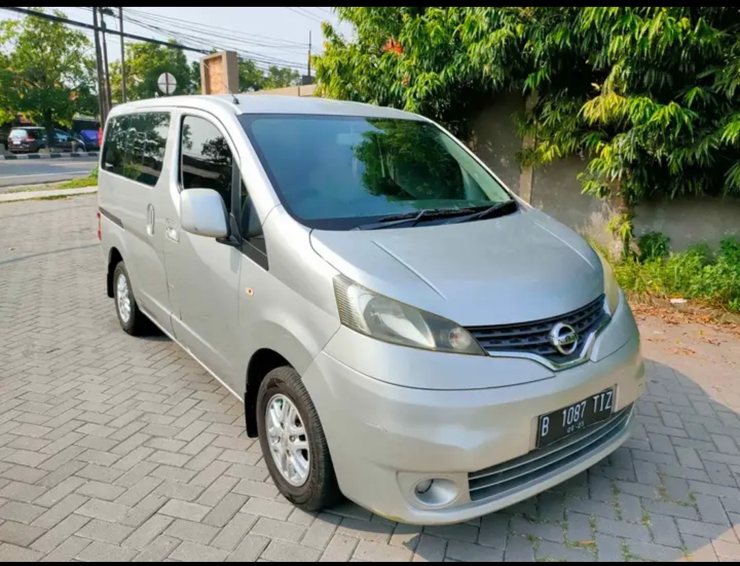 2014 Nissan Evalia SV M/T 2014 Nissan Evalia SV M/T