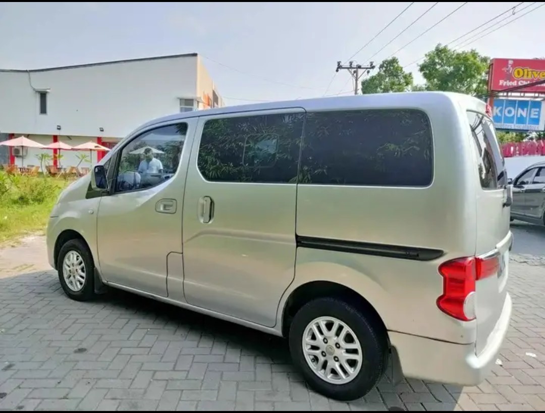 2014 Nissan Evalia SV M/T 2014 Nissan Evalia SV M/T